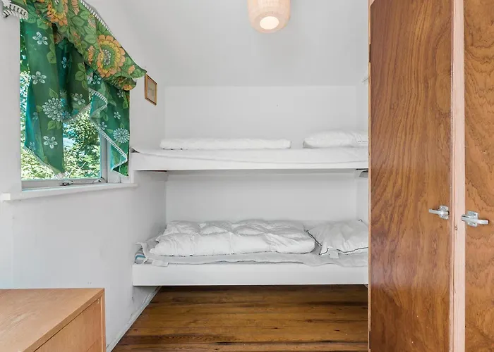2 Bedroom Lovely In * Dronningmølle